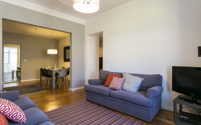 5 Bedroom Apartment near Av Liberdade