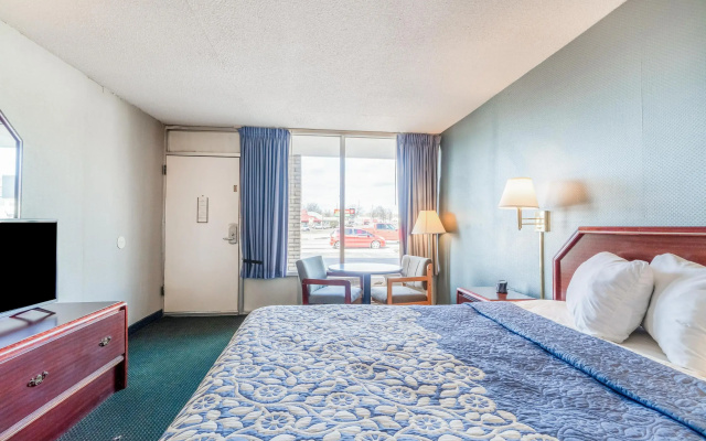 Days Inn by Wyndham Mountain View
