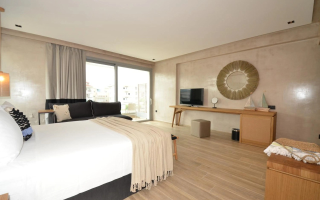 Evilion & Stilvi Sea & Sun Hotels