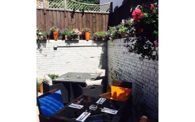 The Lion Hotel - Pub & Restaurant