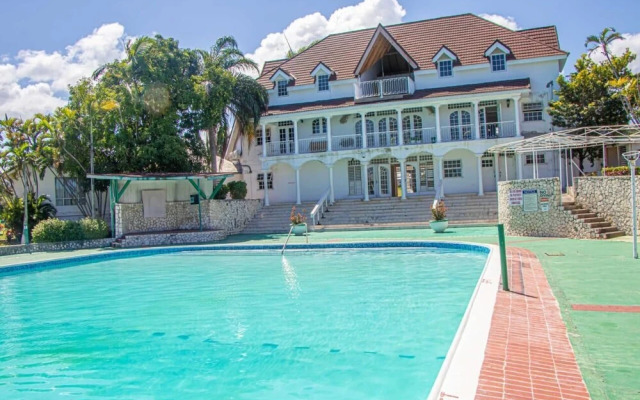 Malibu ocean View Studio