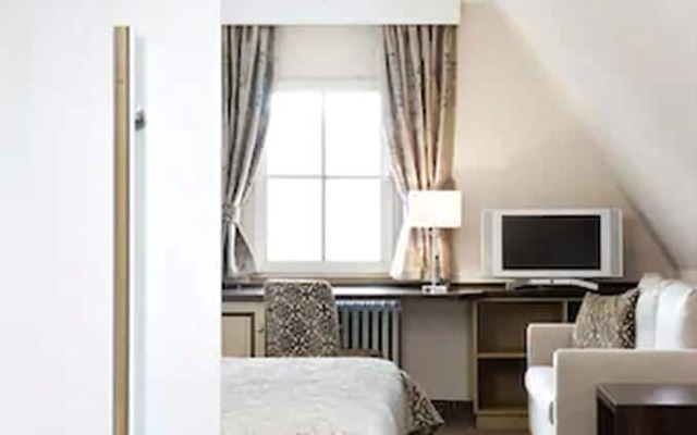 Burg-Hotel Relais du Silence