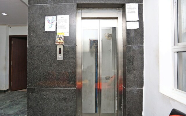 OYO 16010 The Stay