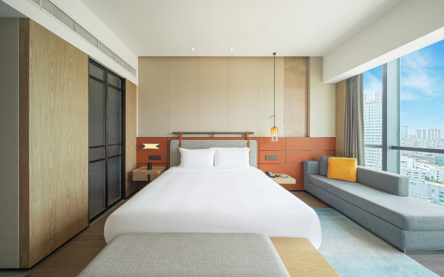 Holiday Inn Zhuhai City Center by IHG