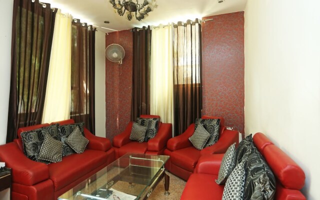 OYO 12477 DLF Phase 2