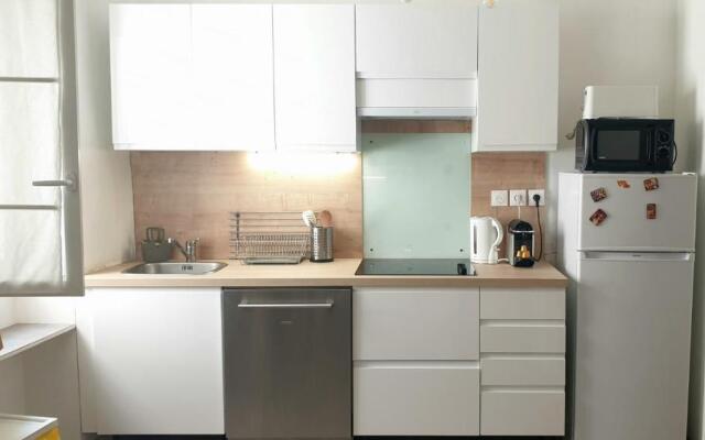 Appt 2 chambres au centre ville 4è