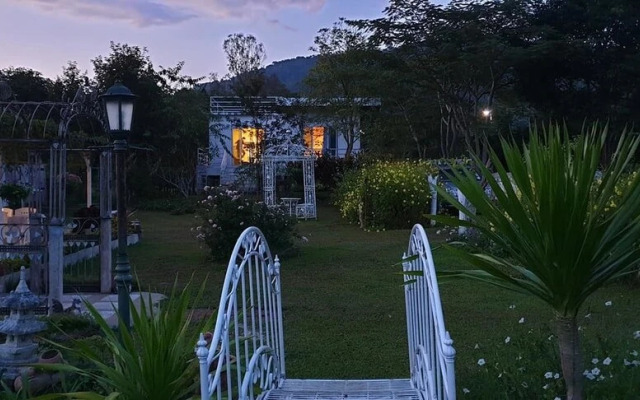 I Din Klin Daow Resort Khowkho