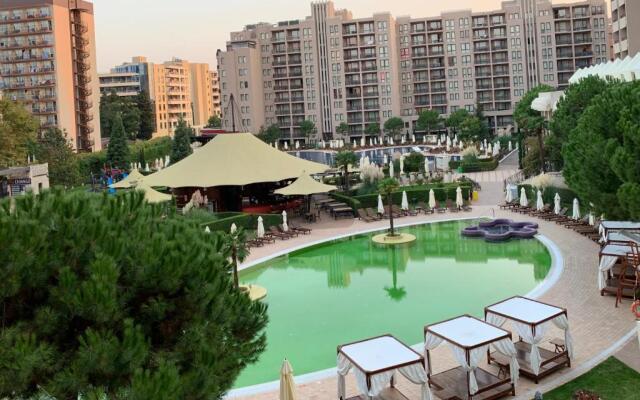ROYAL BEACH private apartment