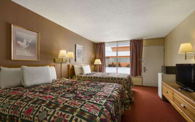 Days Inn White House