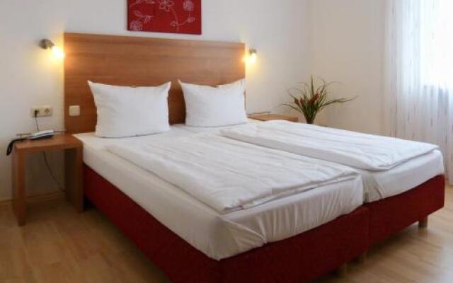 City Hotel