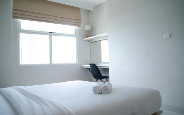 Fancy and Nice 1BR Apartment at Silkwood Residence