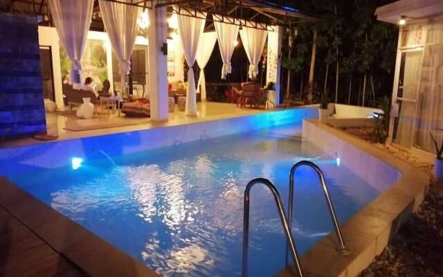 Balconahe Resto Camp