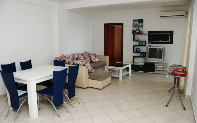 Lidis Apartments