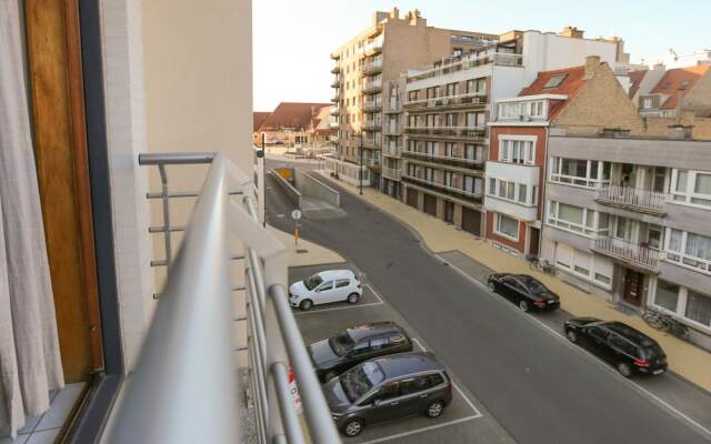 Stylish Stay by the Seafront