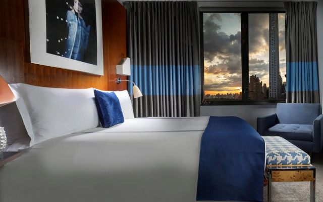 6 Columbus Central Park Hotel