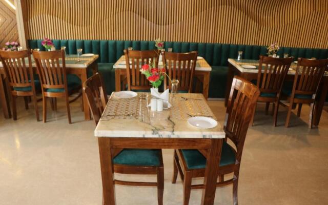 Hotel Mayra Grand By Mayra Group Of Hotels