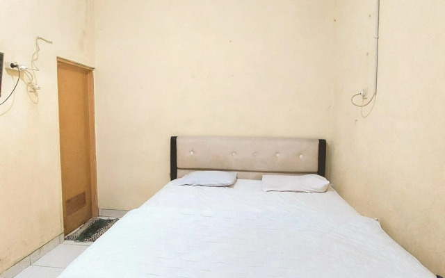 Pondok Gede Dkost Syariah Mitra RedDoorz