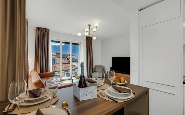 Novos Contrada Apartments