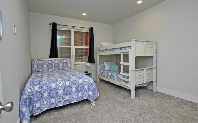 Romeo Beach by Youngs Suncoast