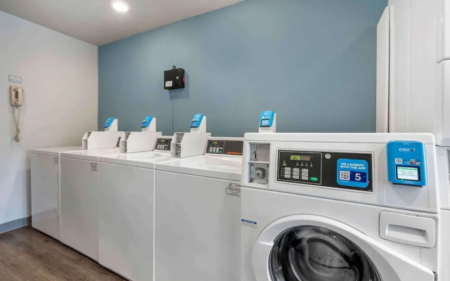 Extended Stay America Select Suites – Indianapolis – West