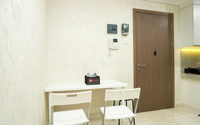 Comfy 2BR Puri Orchard Apartment