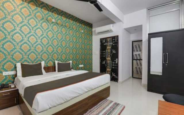 Divine Glory Hotel