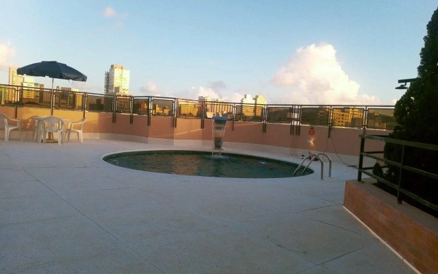 Cosmopolitan Praia Flat