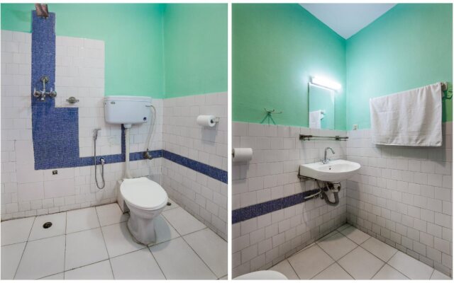 OYO 239 Hotel Kuti