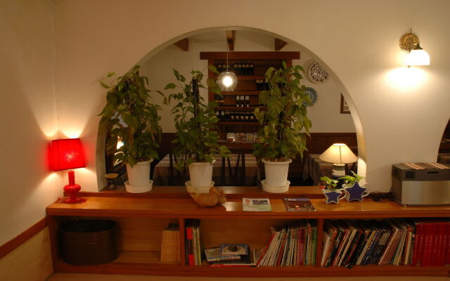 Inn of Amigos Yasuda Pension