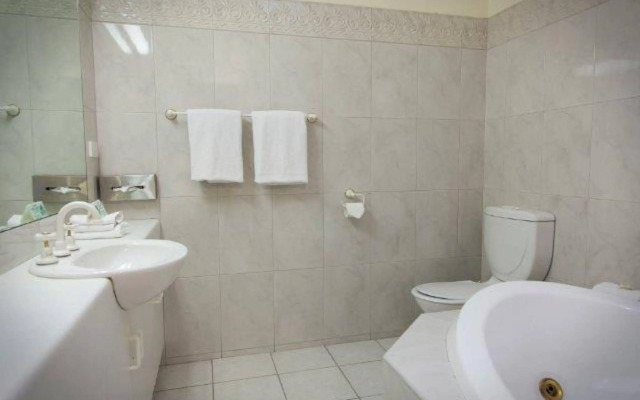 Eltham Gateway Hotel