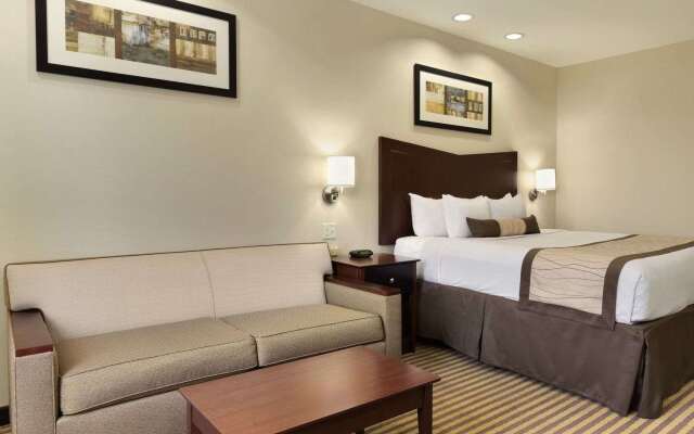 Baymont by Wyndham Victoria