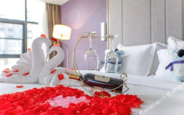 Lavande Hotels（Changde Lixian Branch）