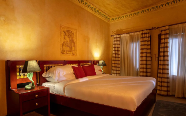 Royal Savoy Hotel & Villas