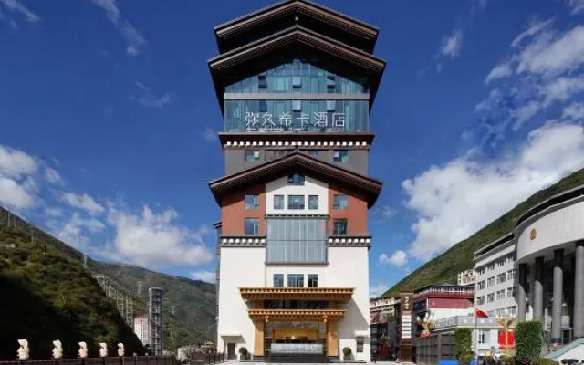 Malcom Miju Xika Hotel