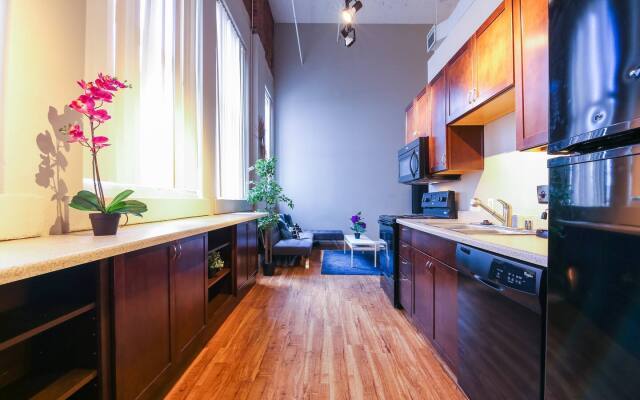 Downtown Denver 2BR Apartment - Open Plan Living!