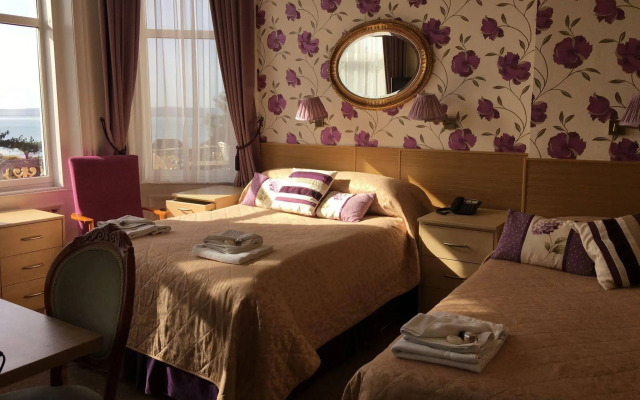 Hotel Riviera