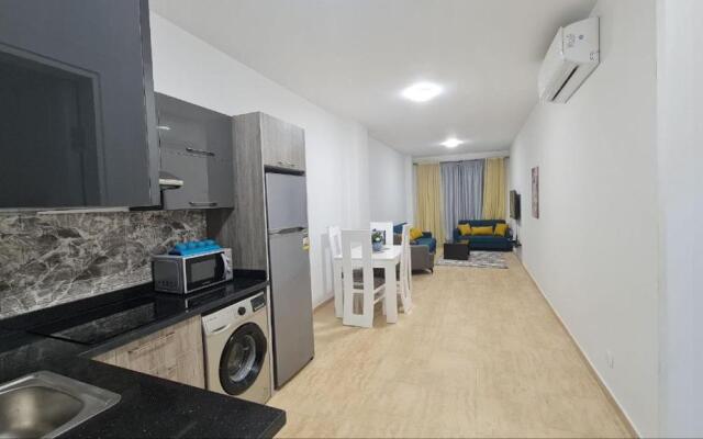Beautiful studio with sea view and pool view