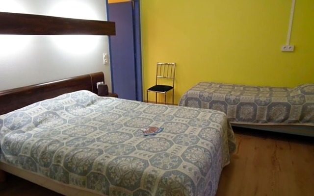 Friendly Auberge - Hostel