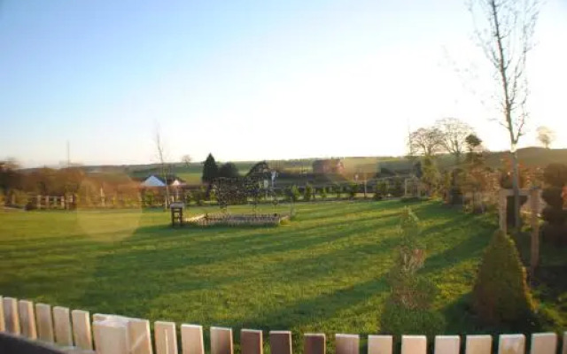 Little John's Petite Cosy Cabin