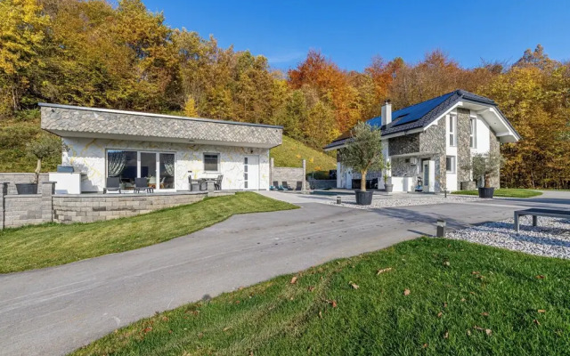 Wellness Paradise House Tim