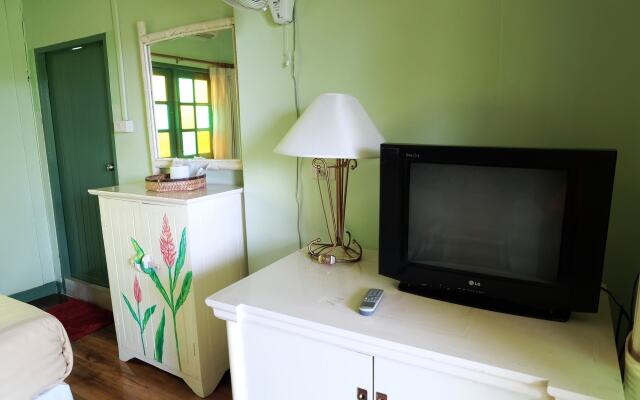 Baanrak Amphawa Homestay