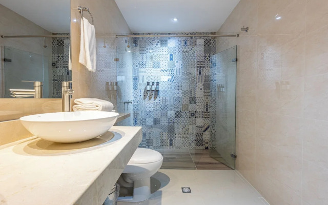 Casa Vargas 6-77 By SoHo