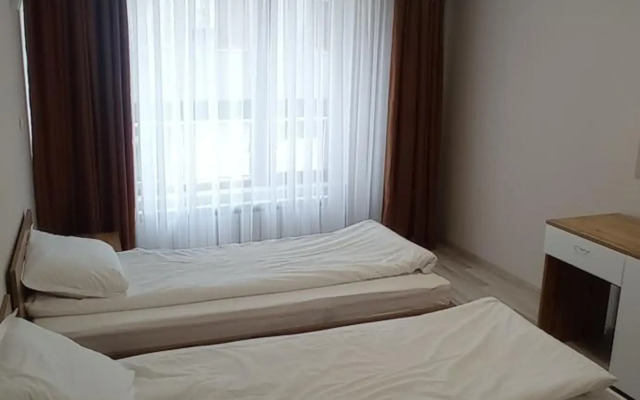 Хотел ресторант Русаков