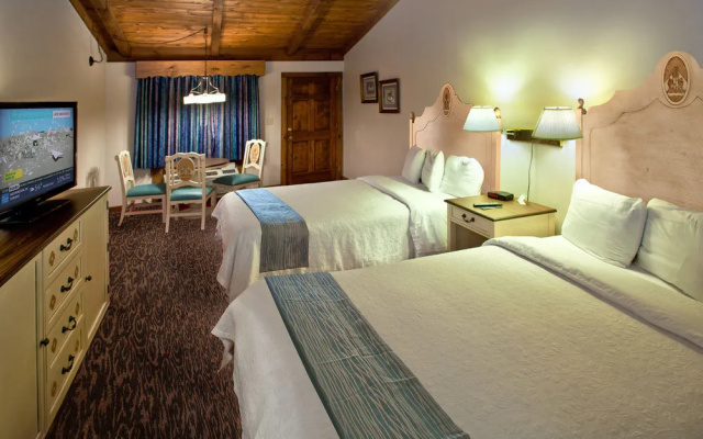 Helendorf River Inn, Suites & Conference Center