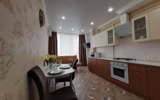 Я к Вам на улице Крылова 15 корпус 3