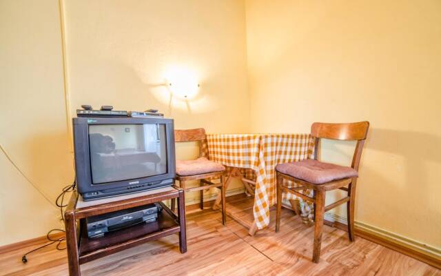 Apartments and Rooms Nela