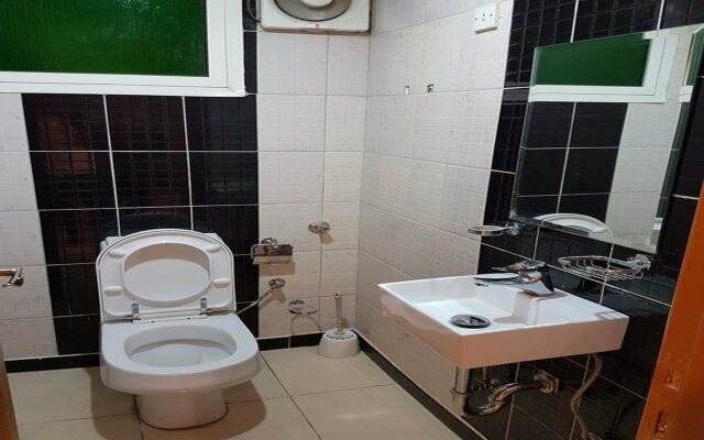 Al Jumeirah Modern Furnished Apartments