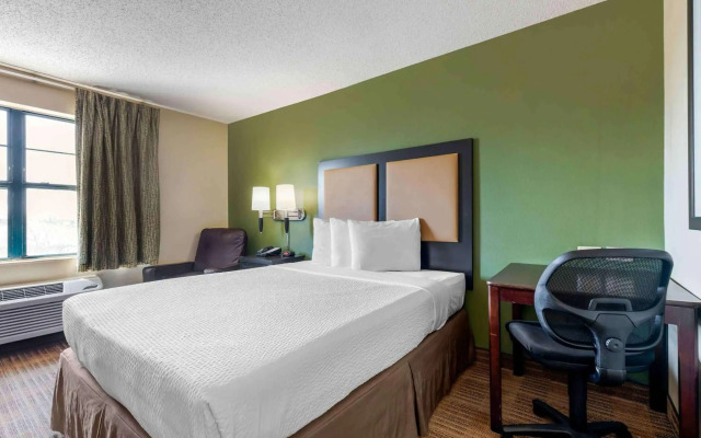 Extended Stay America Suites Dallas Greenville Avenue