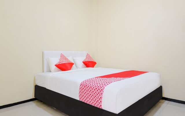 Sm House by OYO Rooms