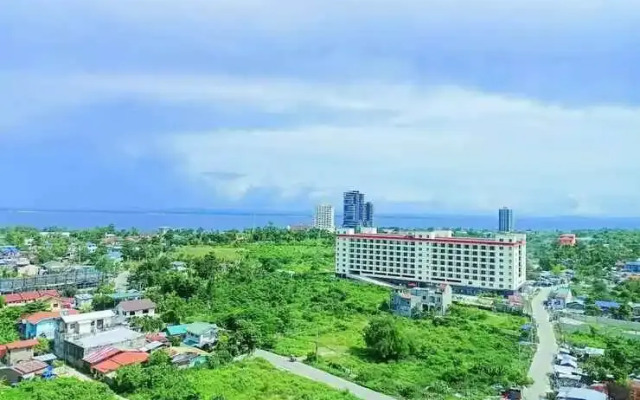 Mactan Newton Condo with Pool Access